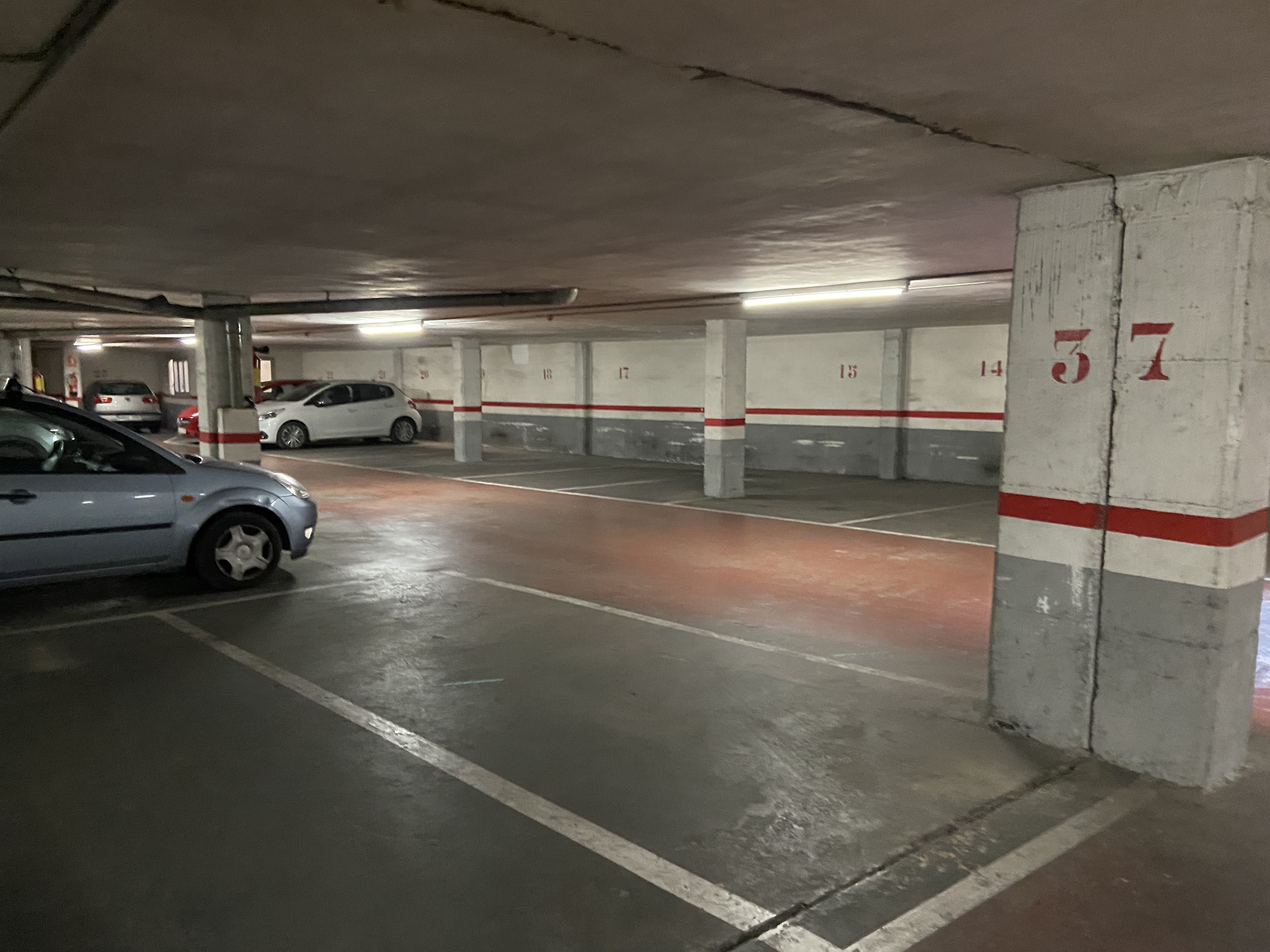 Fotografía 5 de lote-en-carrer-puig-i-valls-entre-bonsoms-y-riera-blanca-barrio-de-sants-barcelona