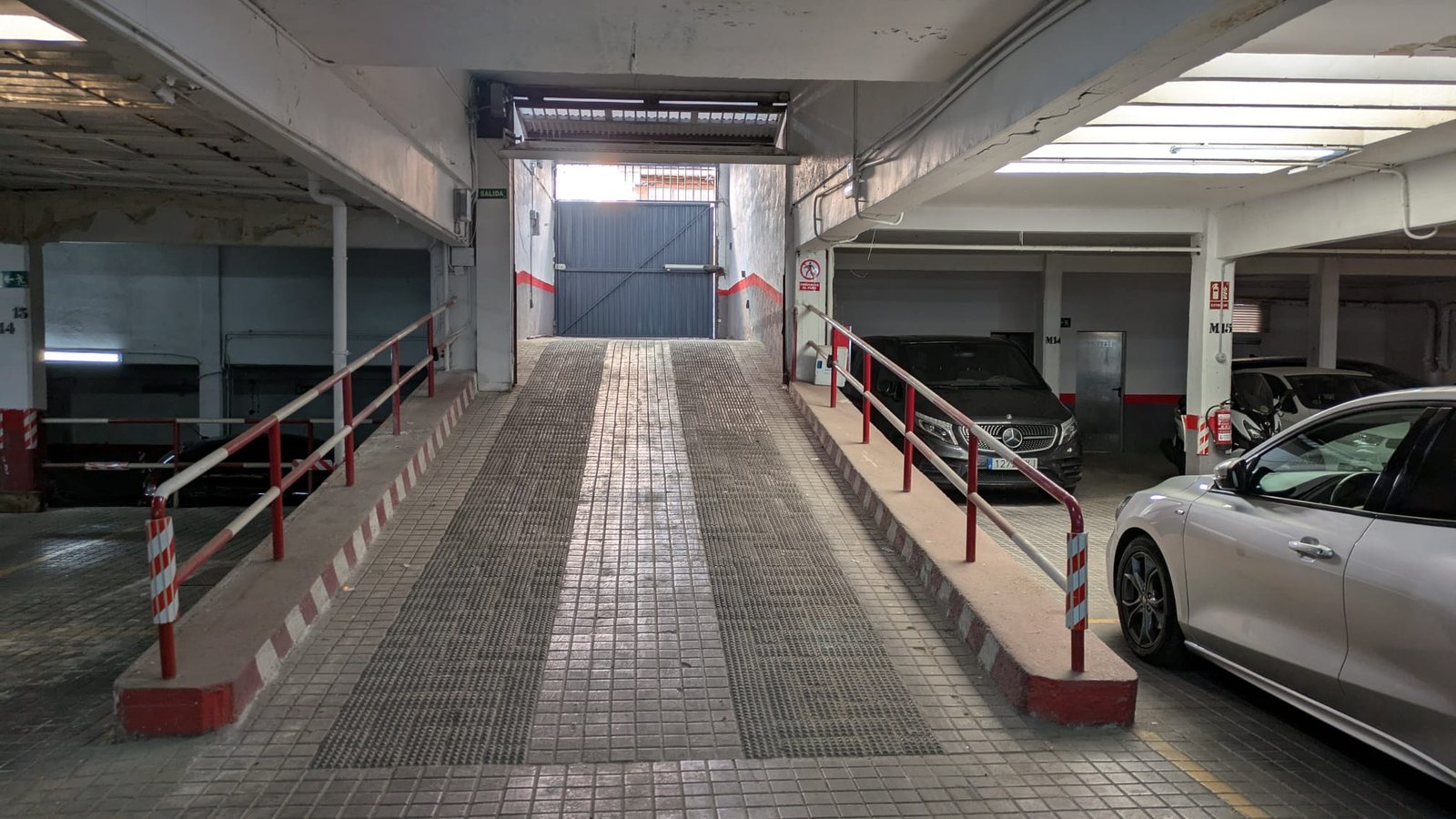 Fotografía 3 de parking-completo-en-villaverde-madrid