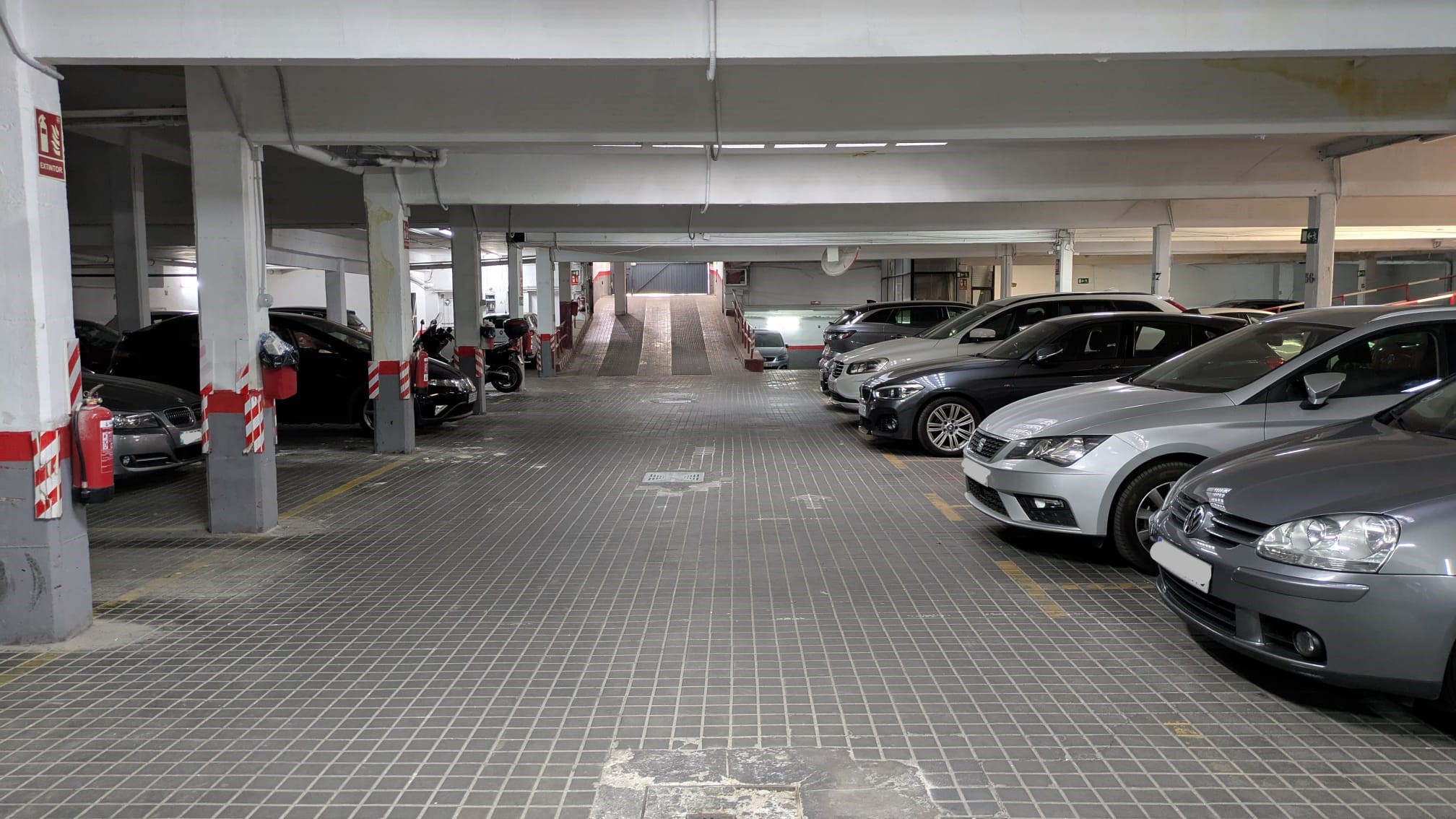 Fotografía 1 de parking-completo-en-villaverde-madrid