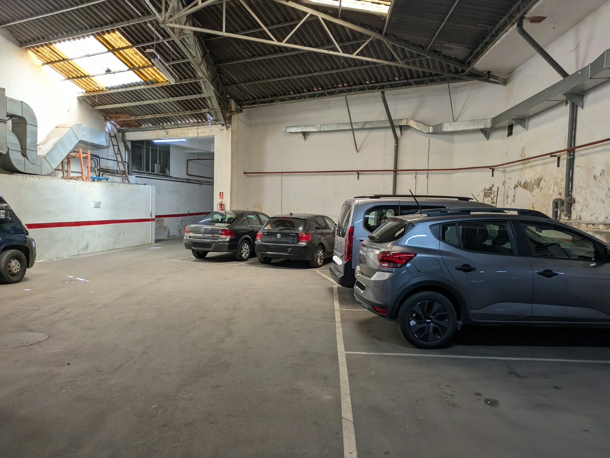 Parking completo en Lucero