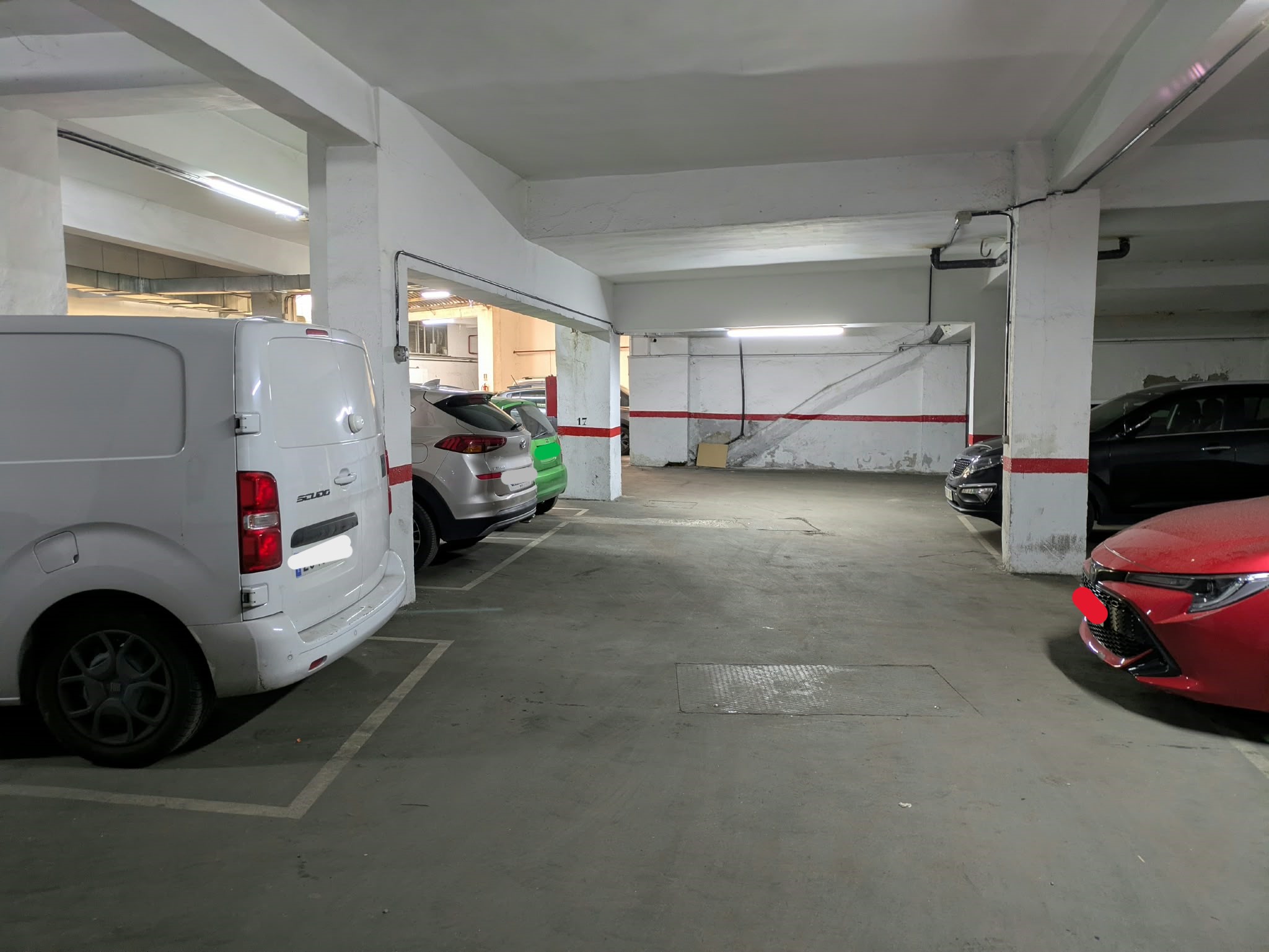 Fotografía 4 de parking-completo-a-la-venta-en-lucero-madrid