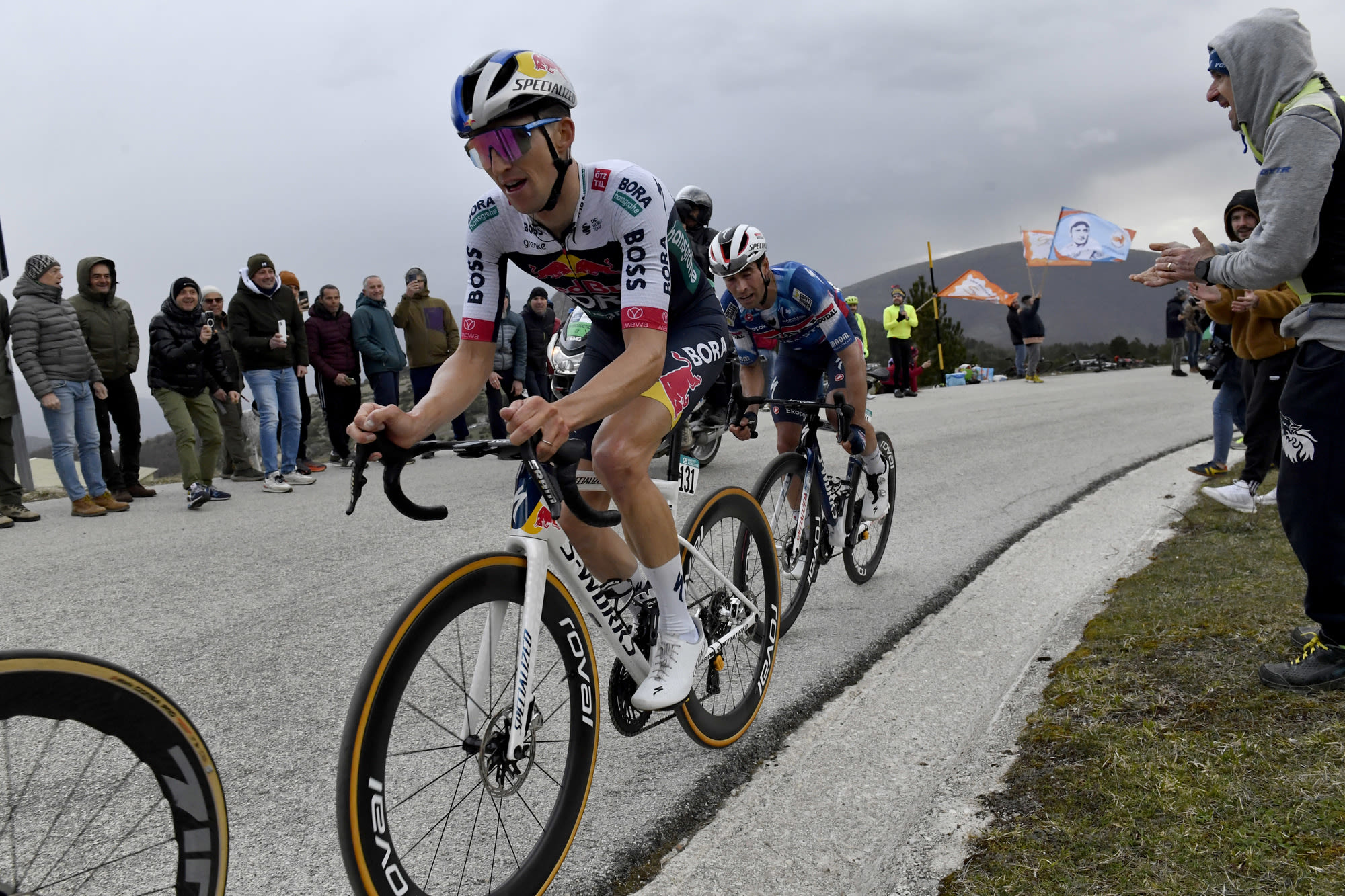 Jai Hindley at⁢ a previous race