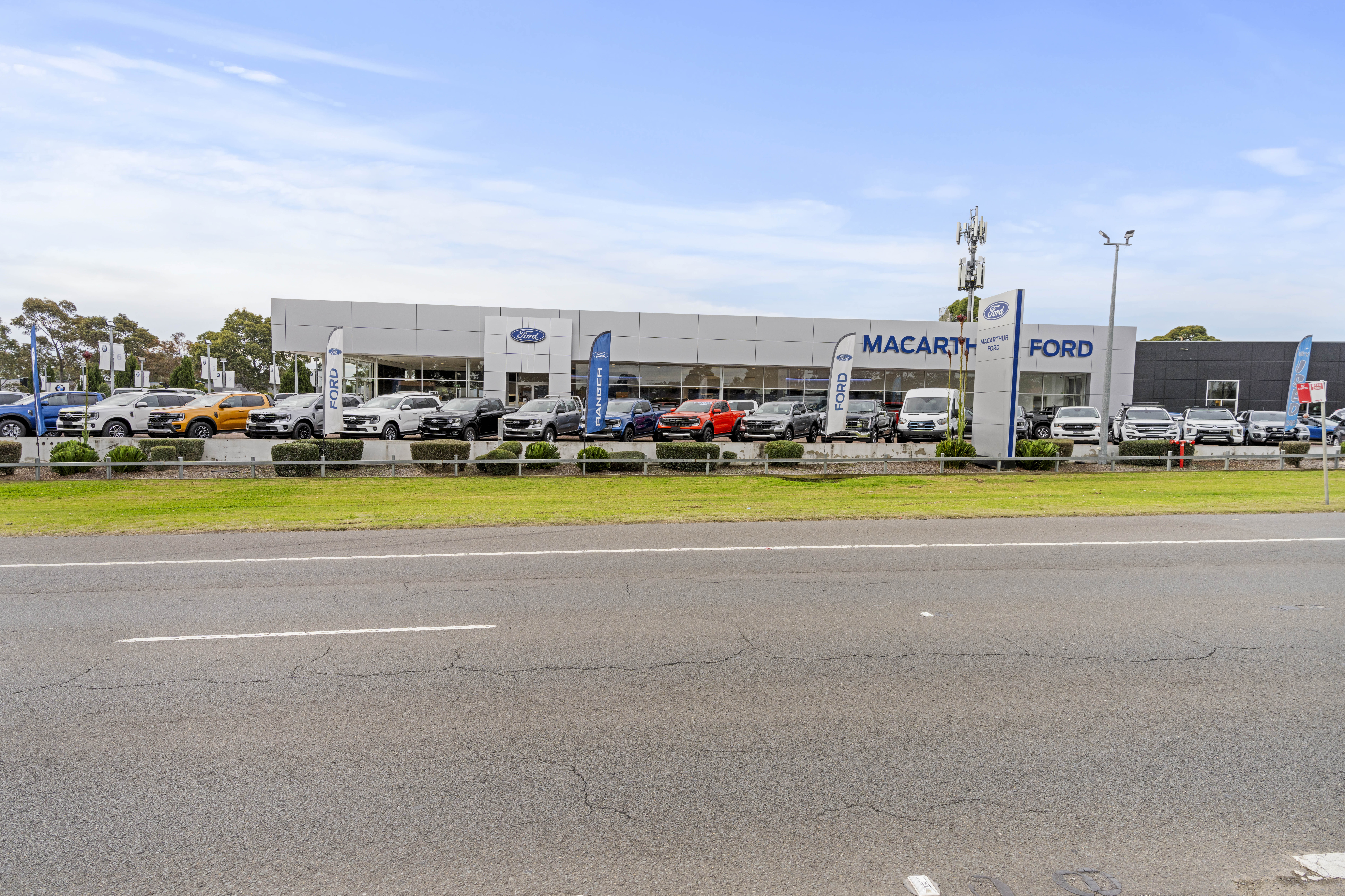 Macarthur Ford Narellan logo