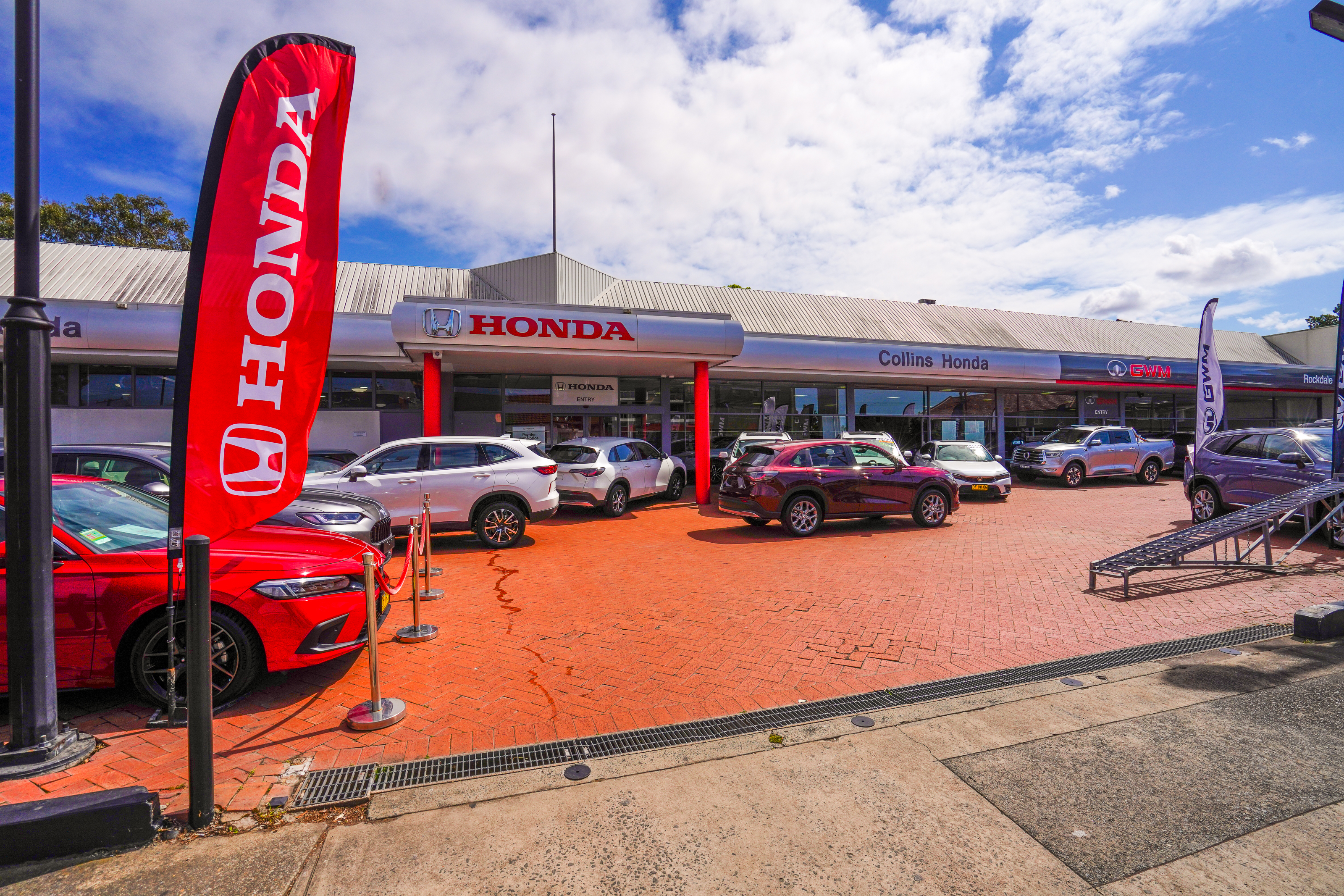 Collins Honda logo