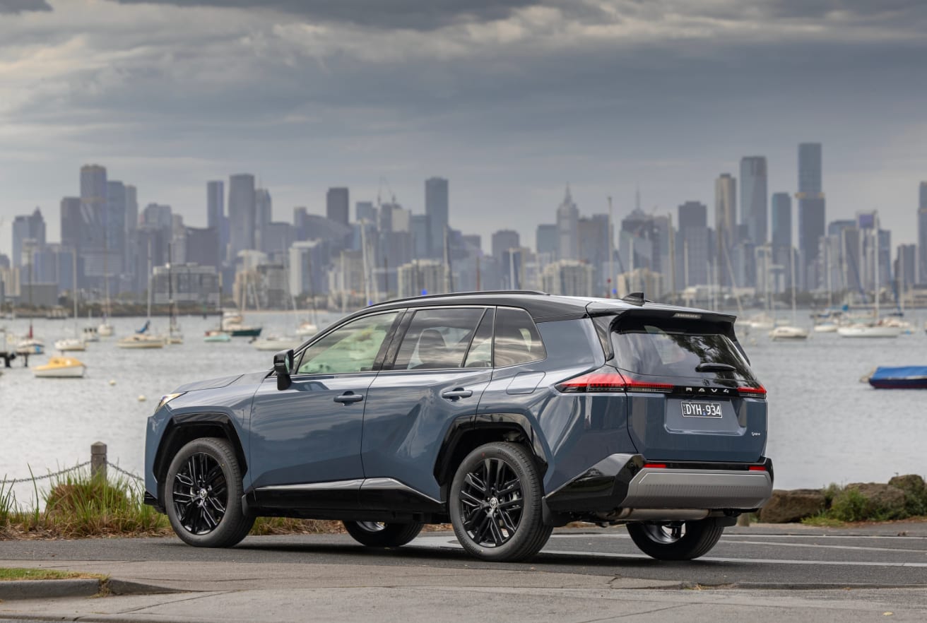 5 Reasons Why Plug-in Hybrids (PHEVs) Just Make Sense