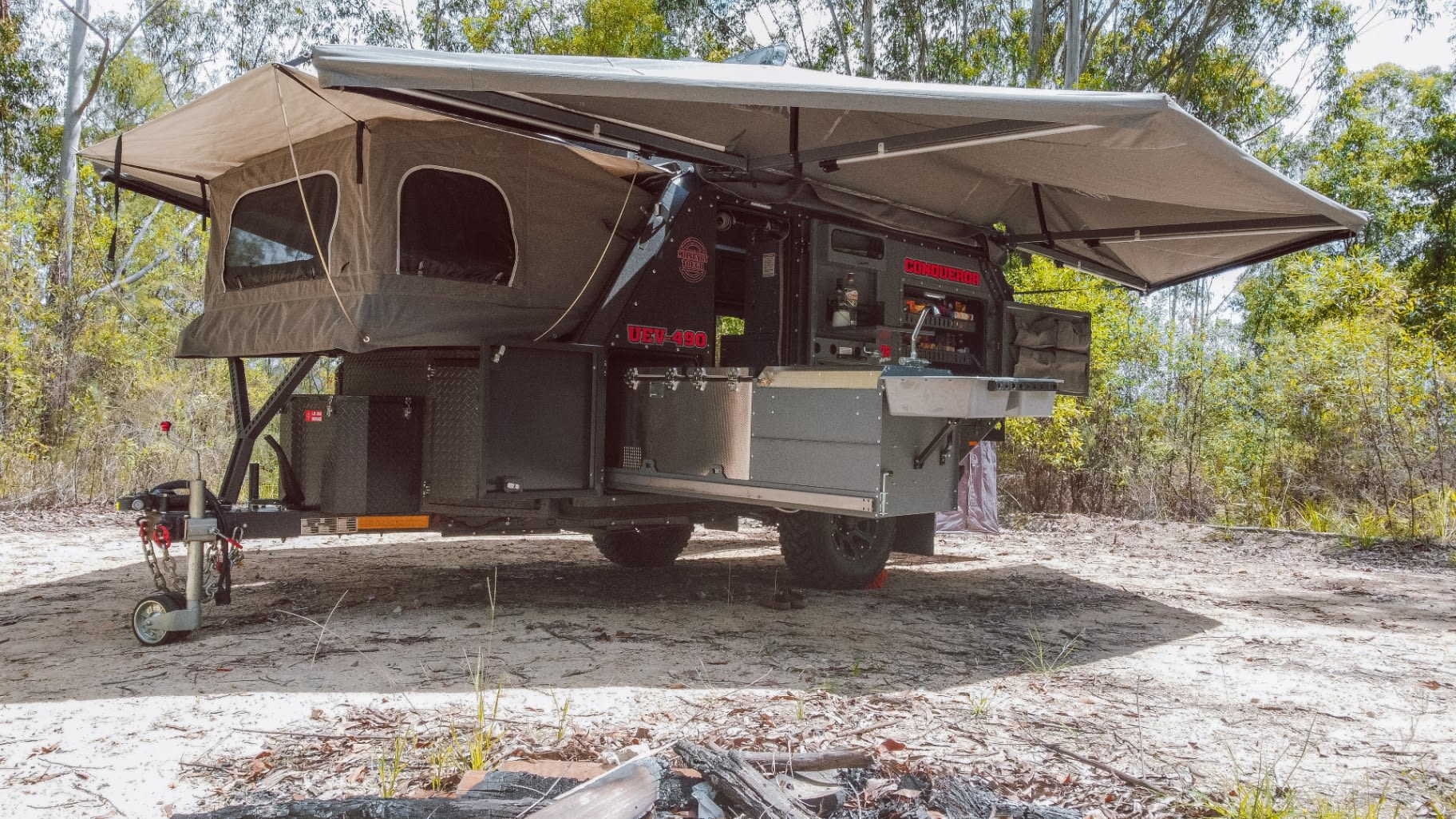 UEV-490 | HYBRID CAMPER