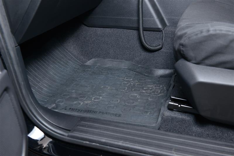Mitsubishi Genuine High Edge Rubber Floor Mat