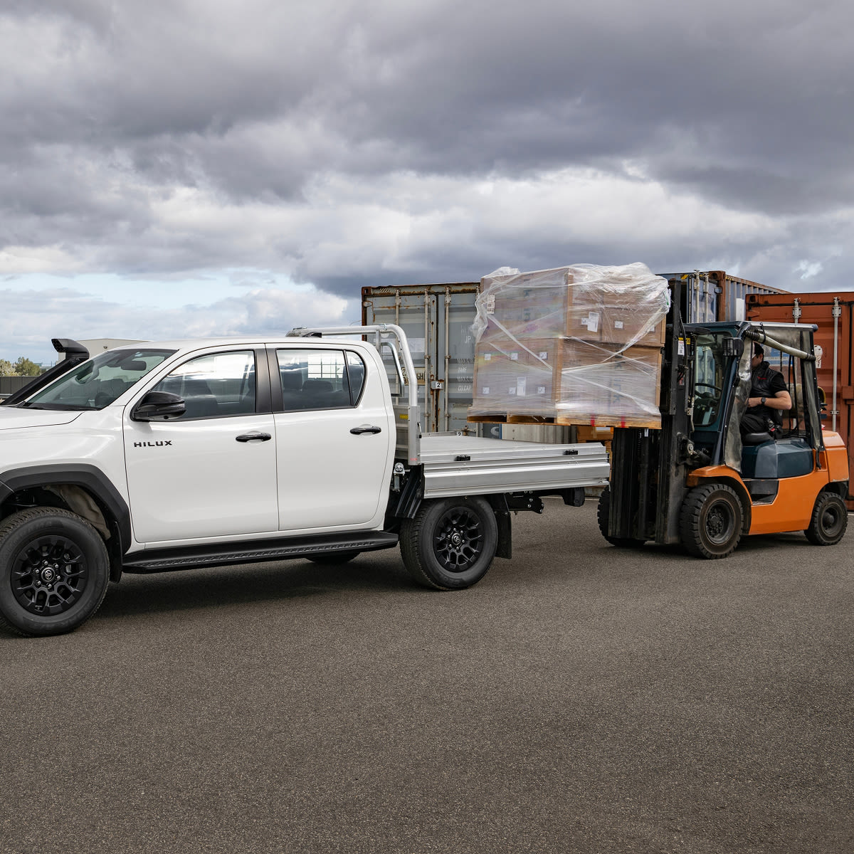 New Toyota HiLux SR5 dual-cab at New Town Toyota Perth