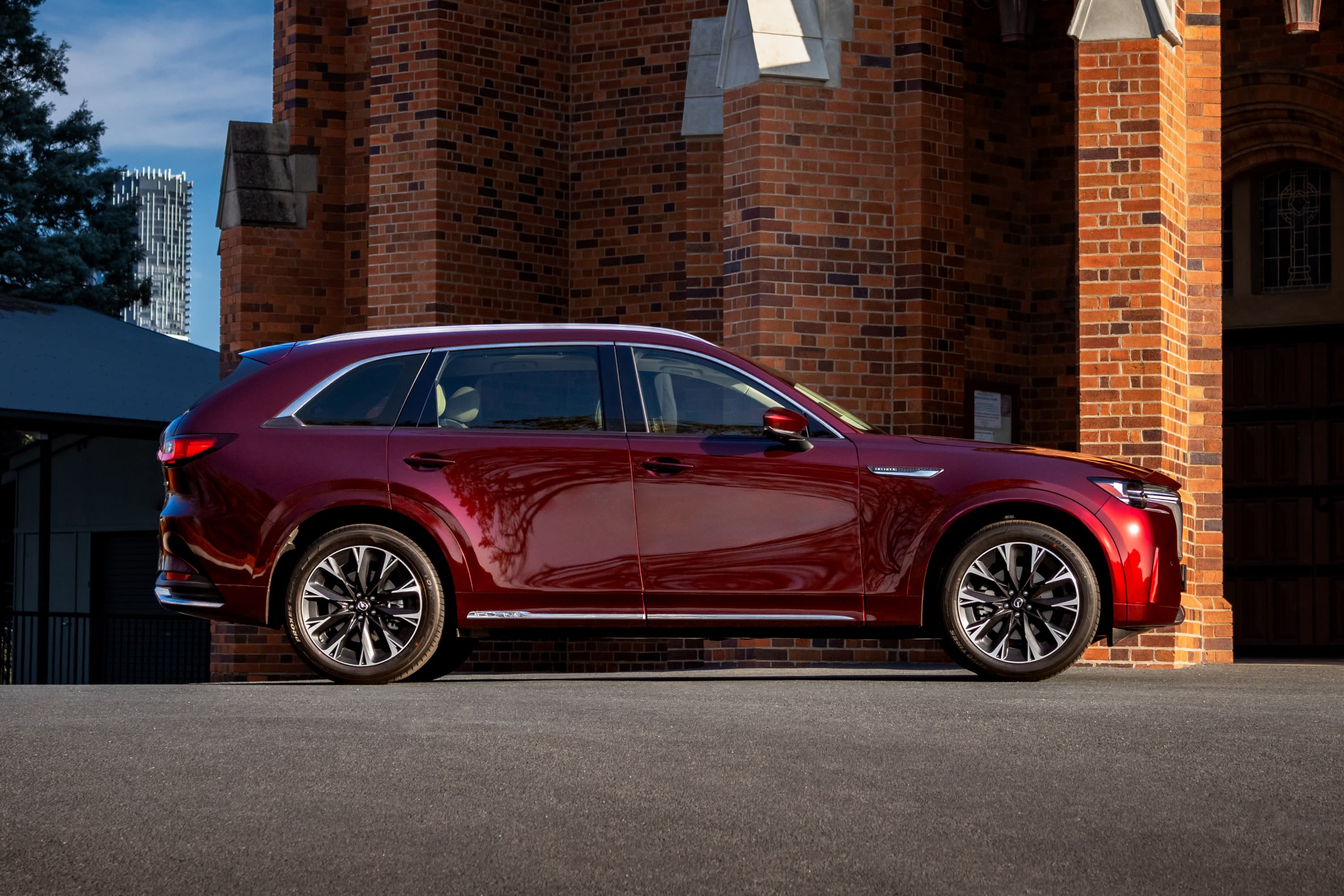 Review: 2023 Mazda CX-90 Image