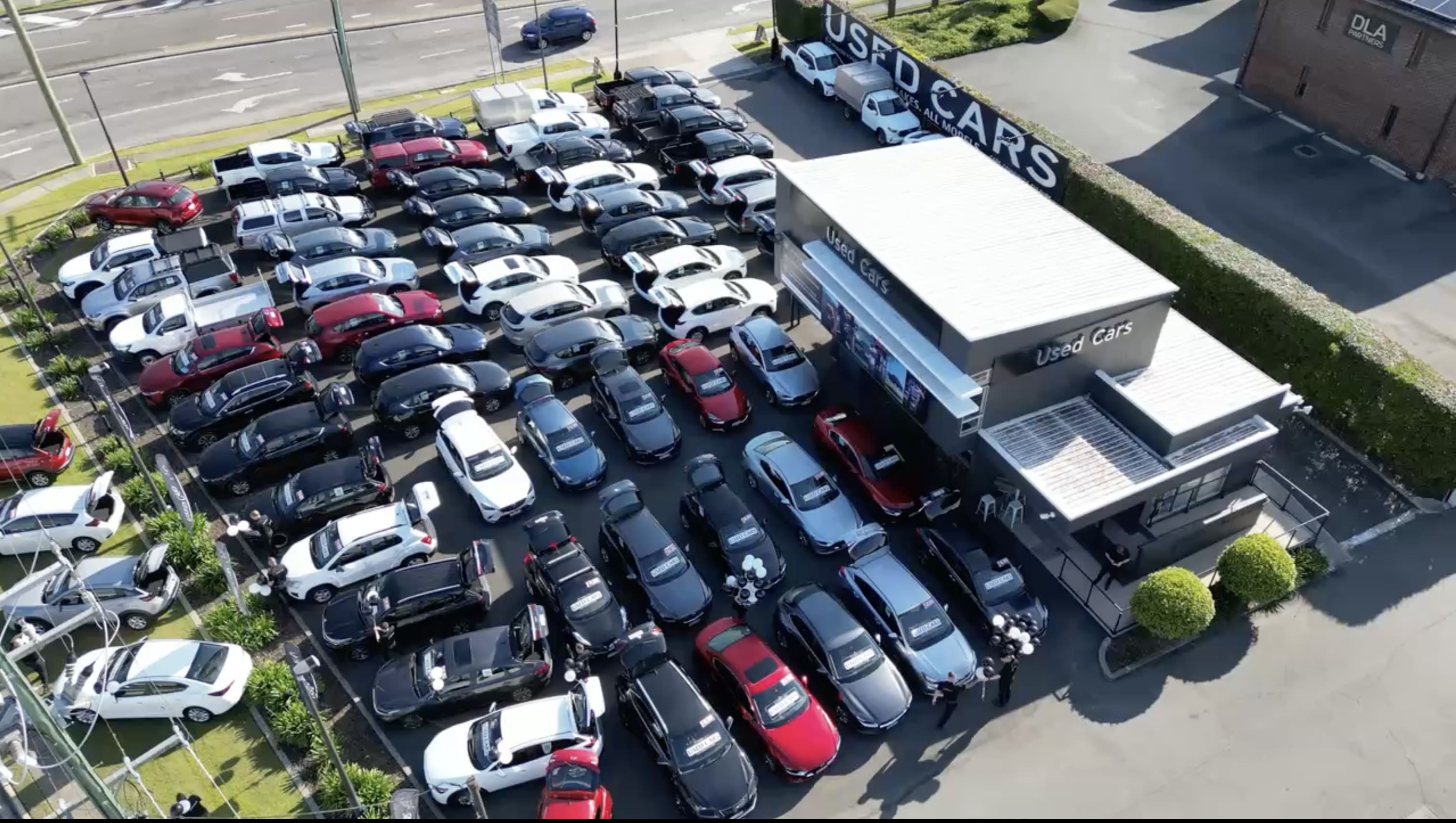 Choosing Between a Car Yard in Chermside and a Private Seller featured image