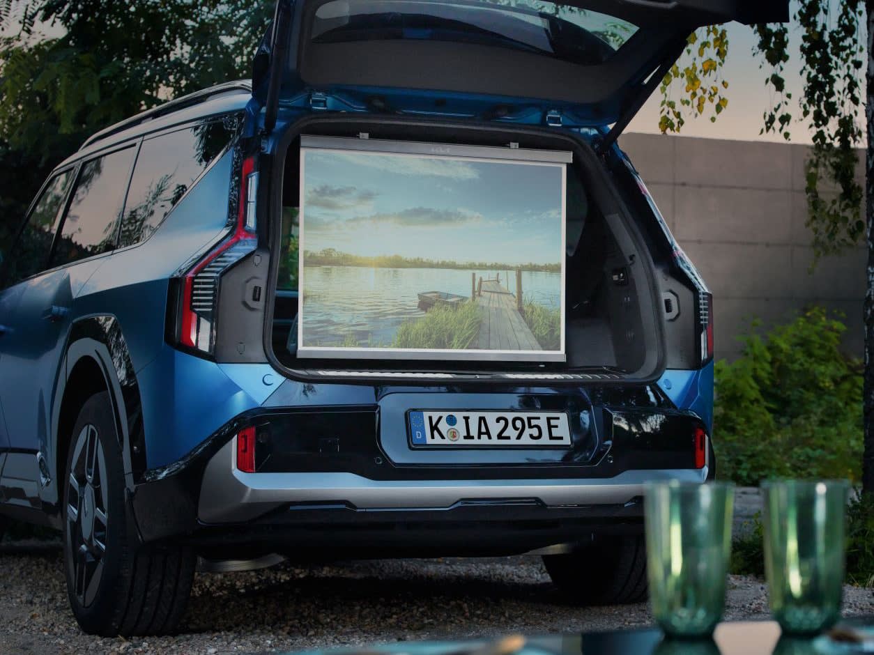 Portable Projector Screen Image