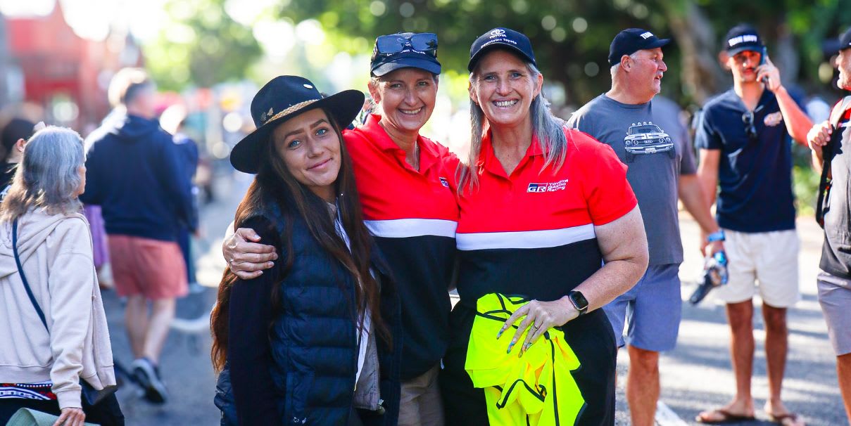 Vicki Baldwin poses with Nicole Hamilton and Mayja Jetnikoff on Anzac Day volunteer event.