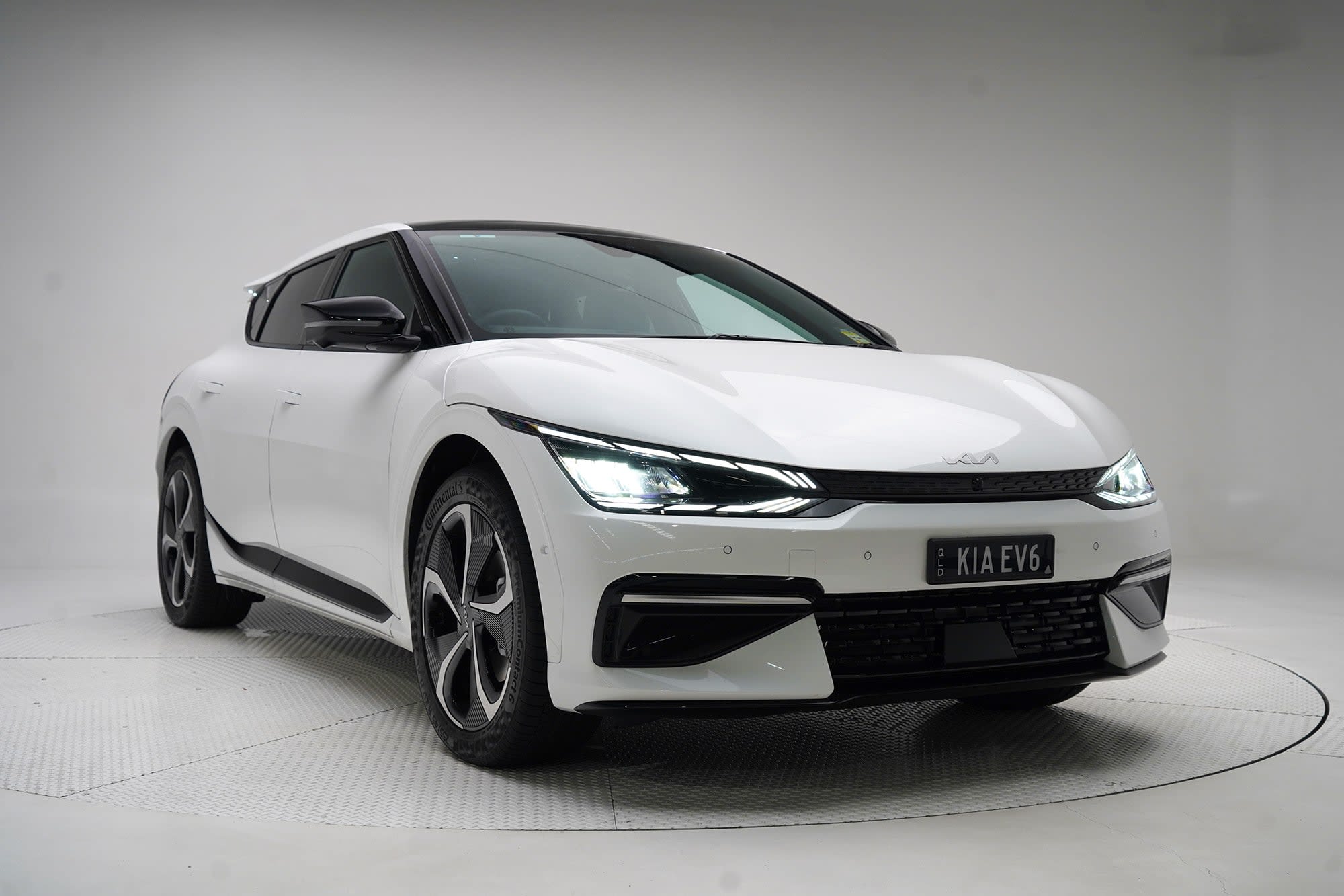 Review: 2022 Kia EV6 GT-Line Image