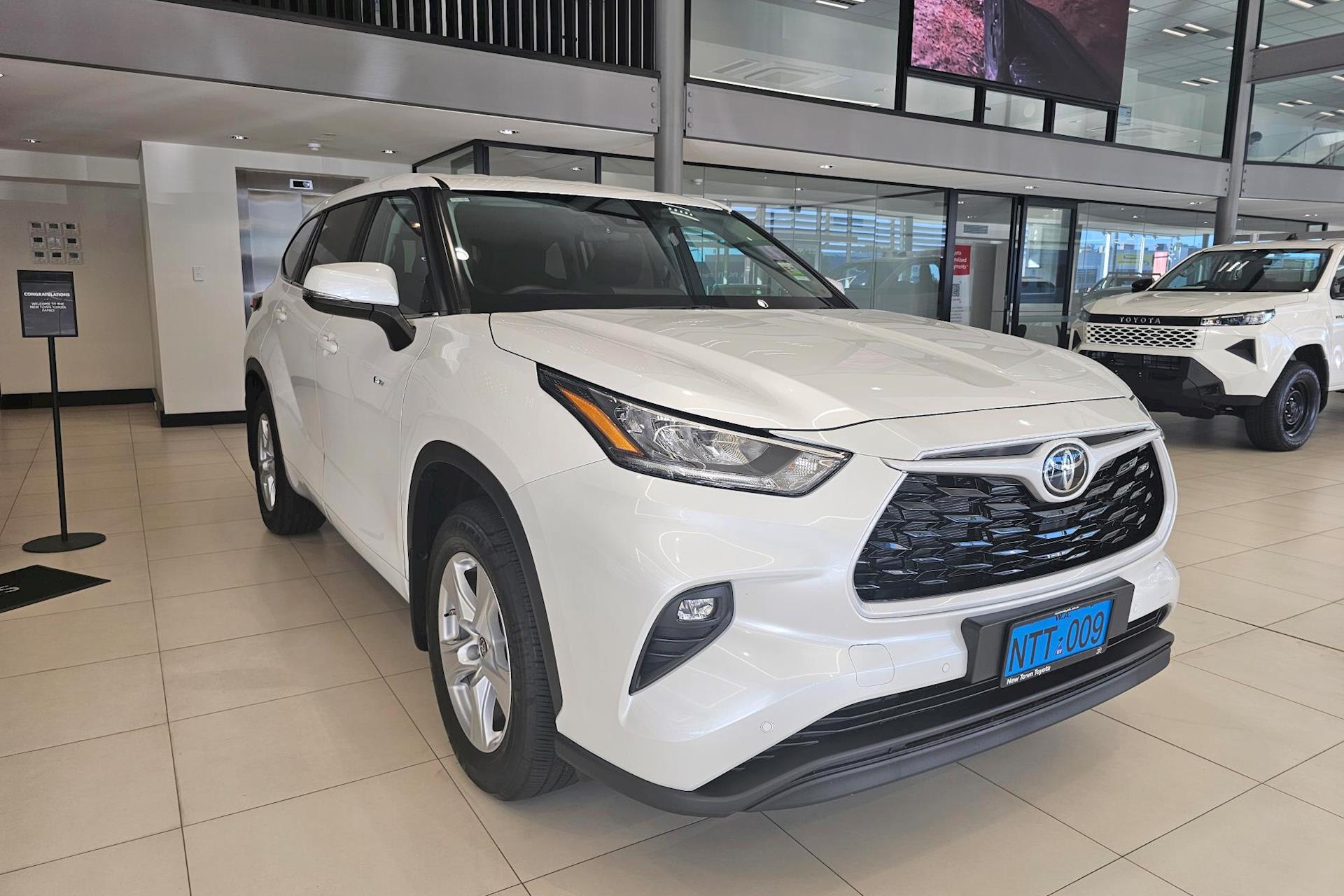 Toyota Kluger Hybrid seven-seat SUV at New Town Toyota, East Victoria Park, Perth