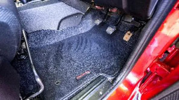 <h6>Carpet Floor Mat Set</h6> Image