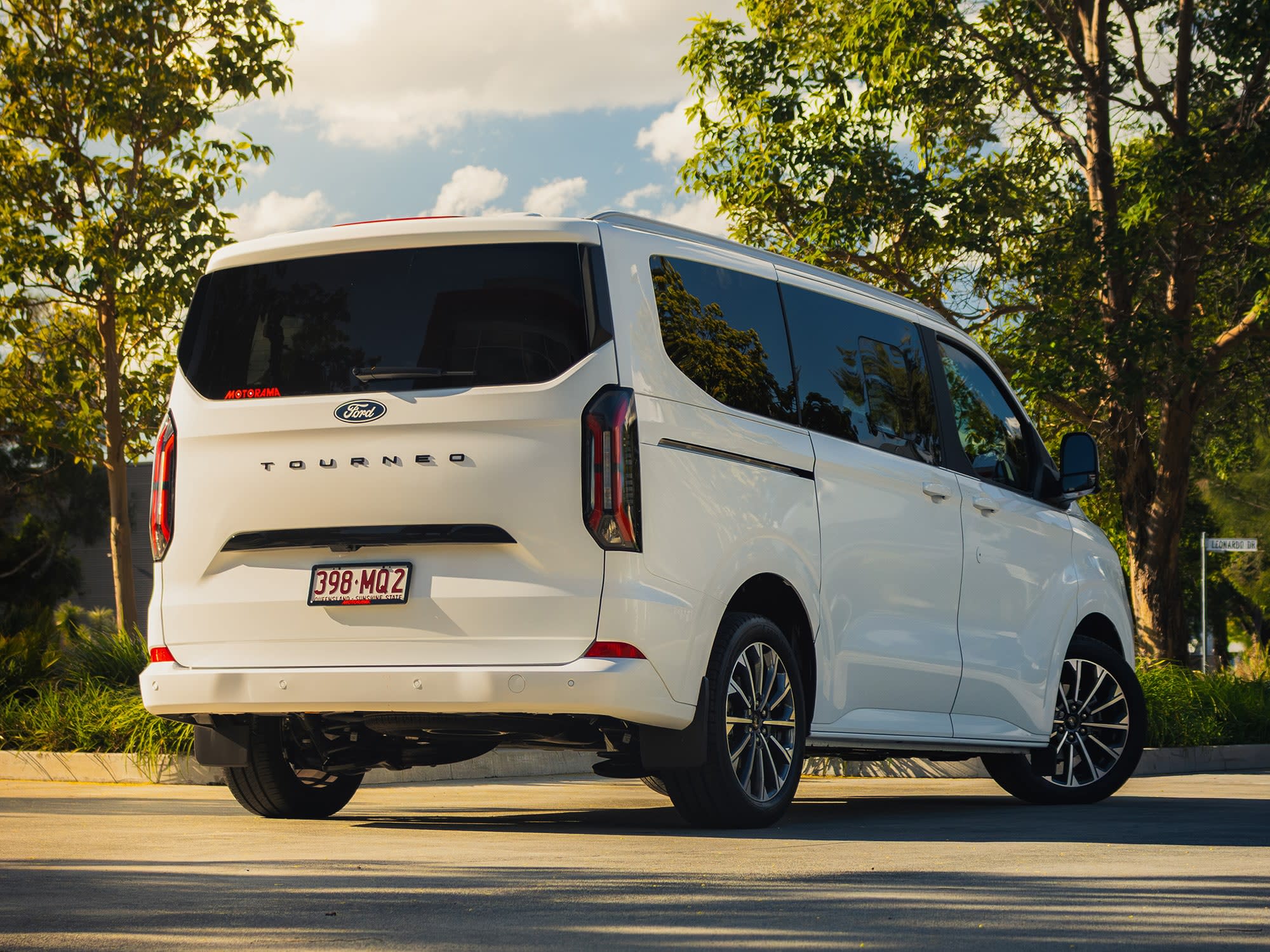 2025 Ford Tourneo Titanium X