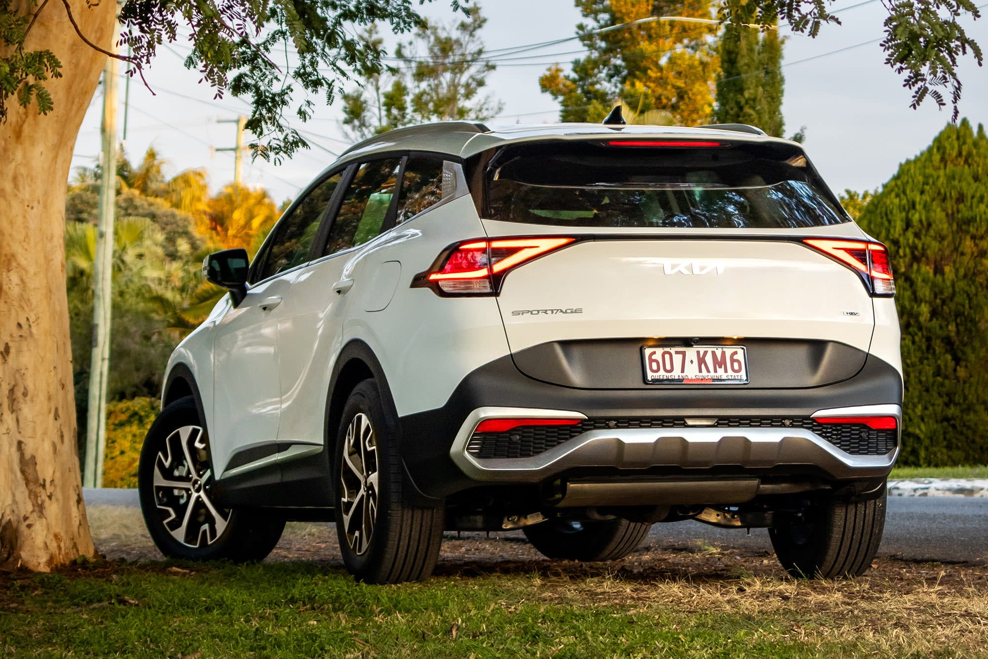 See More Sportage Hybrid Image