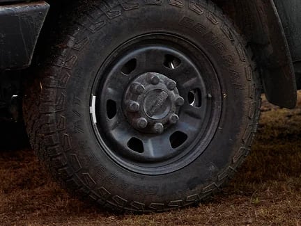 Heavy-duty tyres Image