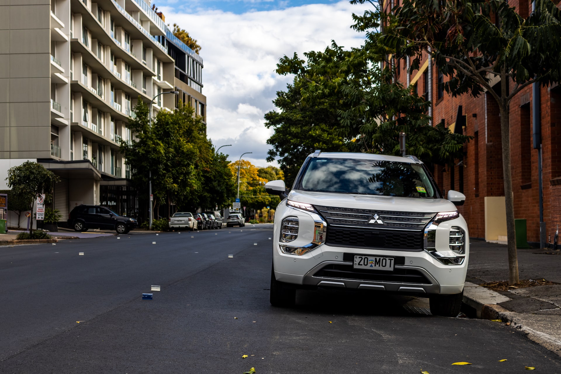 Take a Deep Dive into Outlander Plug-in Hybrid EV Image