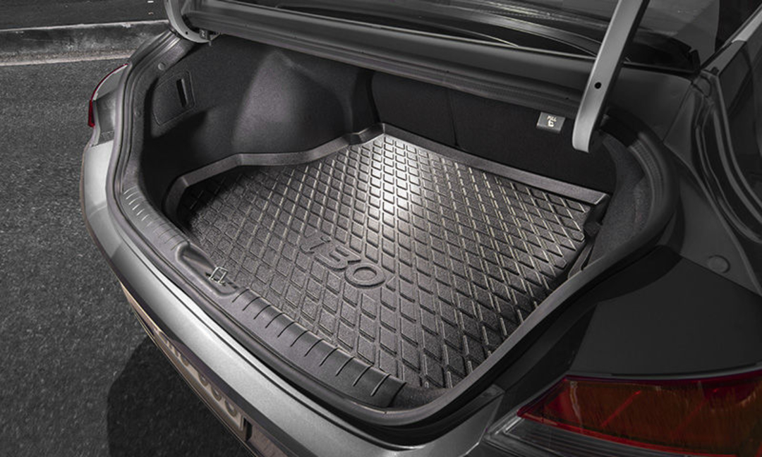 Cargo liner tray