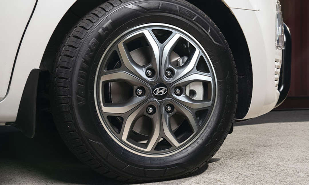 17" Pocheon single alloy wheel | gun metal