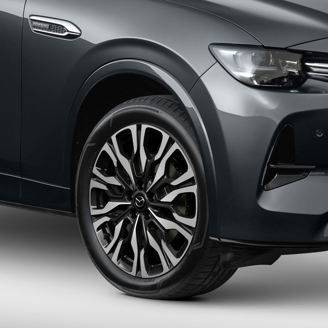 CX-60 20 INCH MACHINED ALLOY WHEEL