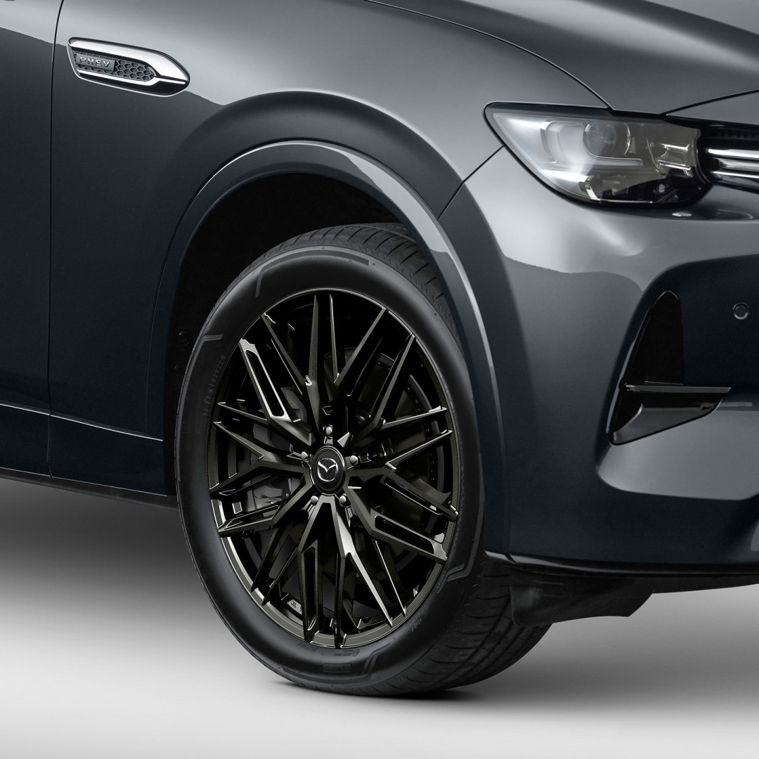 CX-60 20 INCH LIGHTWEIGHT GRAPHITE ALLOY WHEEL