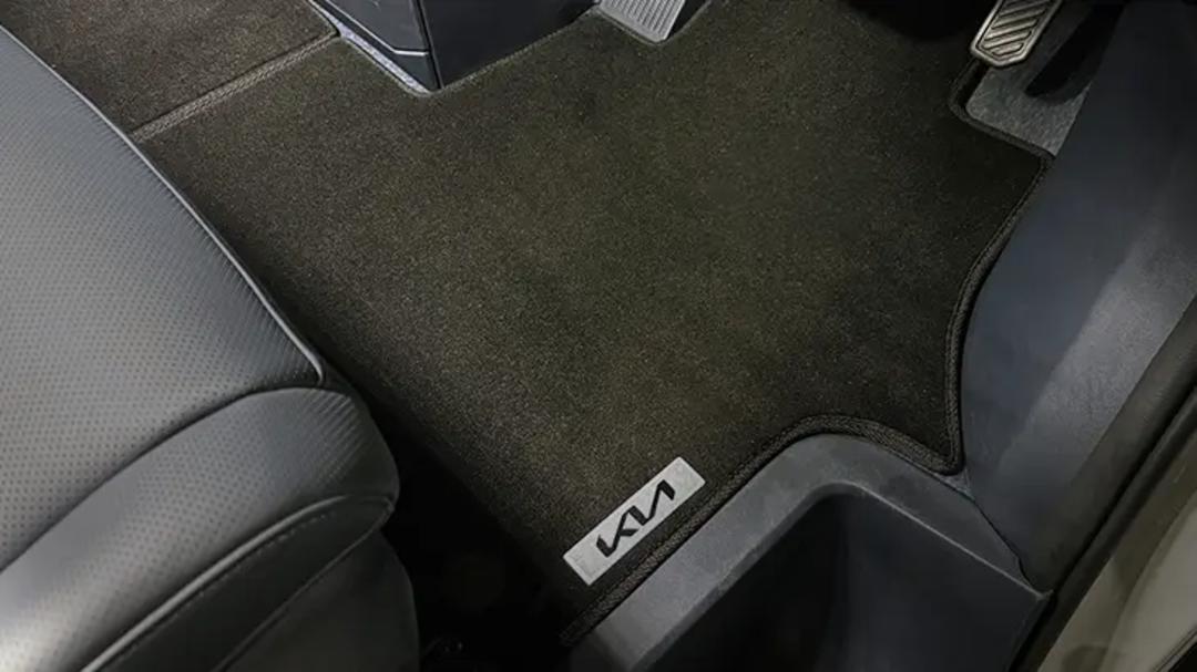 Tailored Carpet Floor Mat
