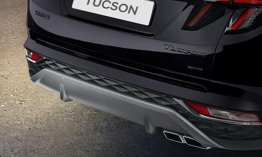 Tailgate Trim Line - Gloss Black