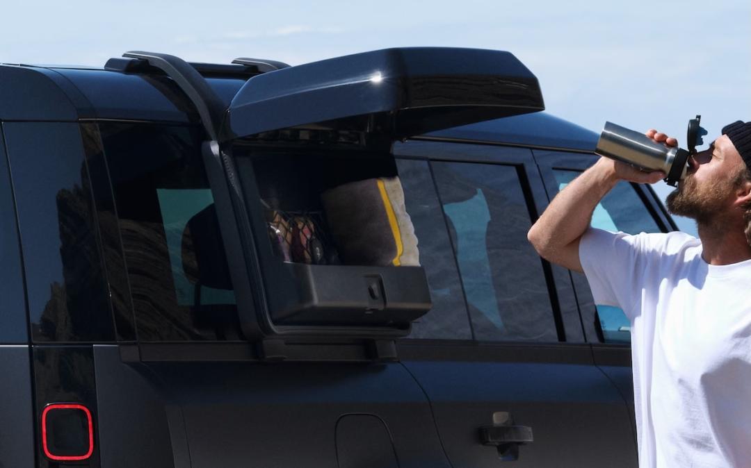 Gloss Black Exterior Side-Mounted Gear Carrier