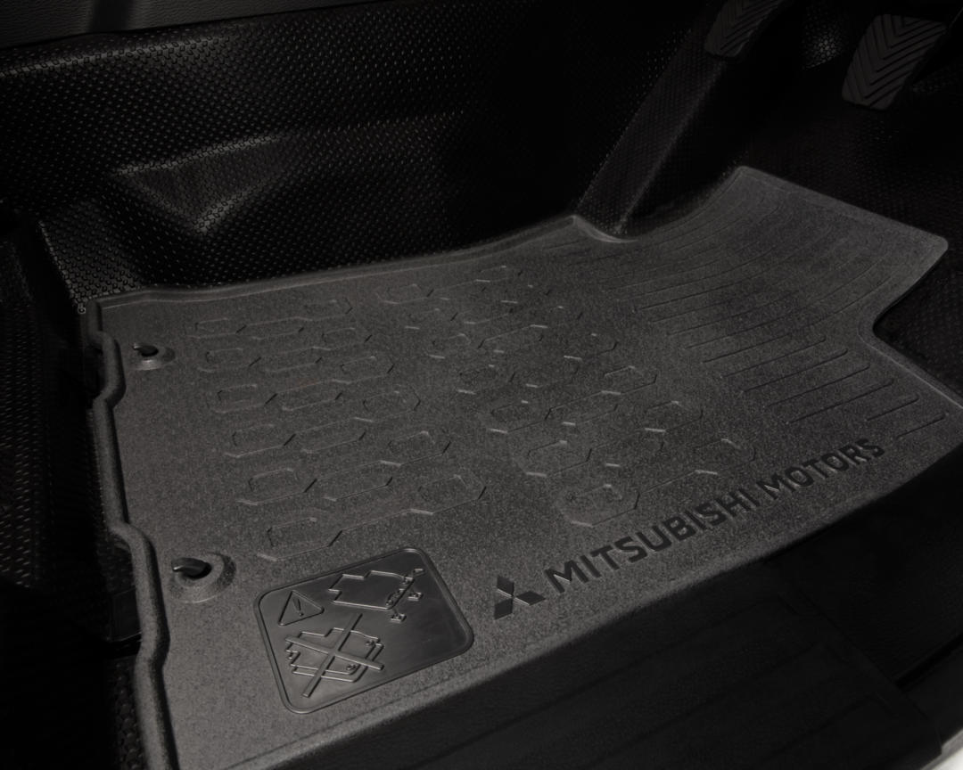 Rubber Mats with Low Edge - Single Cab