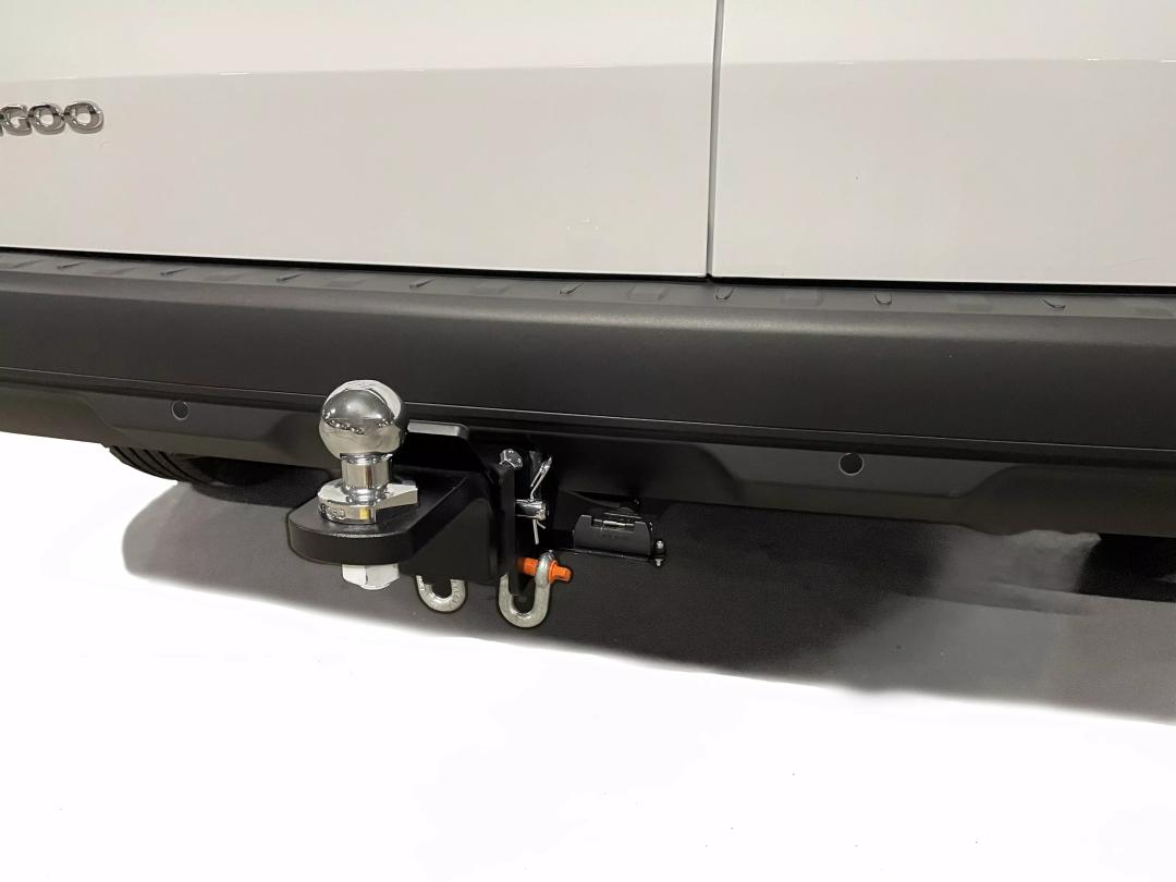 Towbar Kit including wiring harness