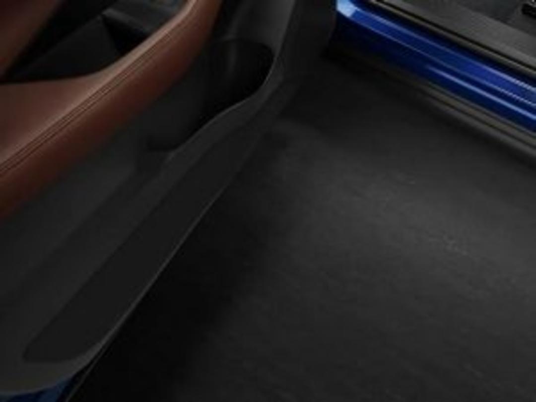 LOWER DOOR SCUFF KIT