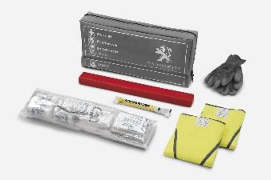 FIRST AID & SAFETY KIT