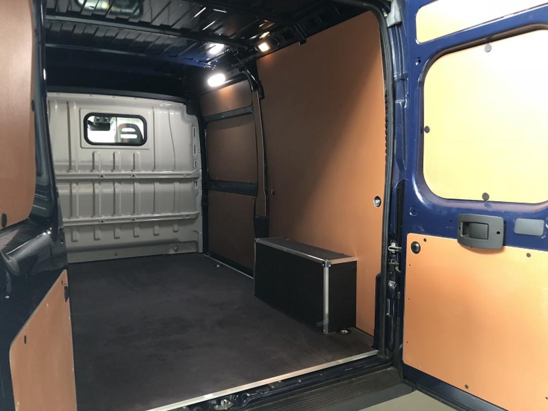 Anti-tear floor - Length L2 - Superior grade wood