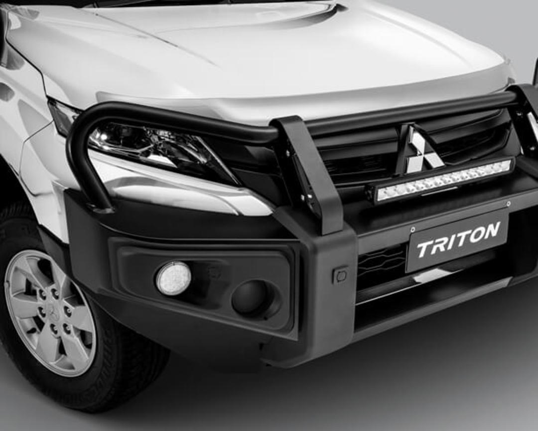 Front protection bar - Black