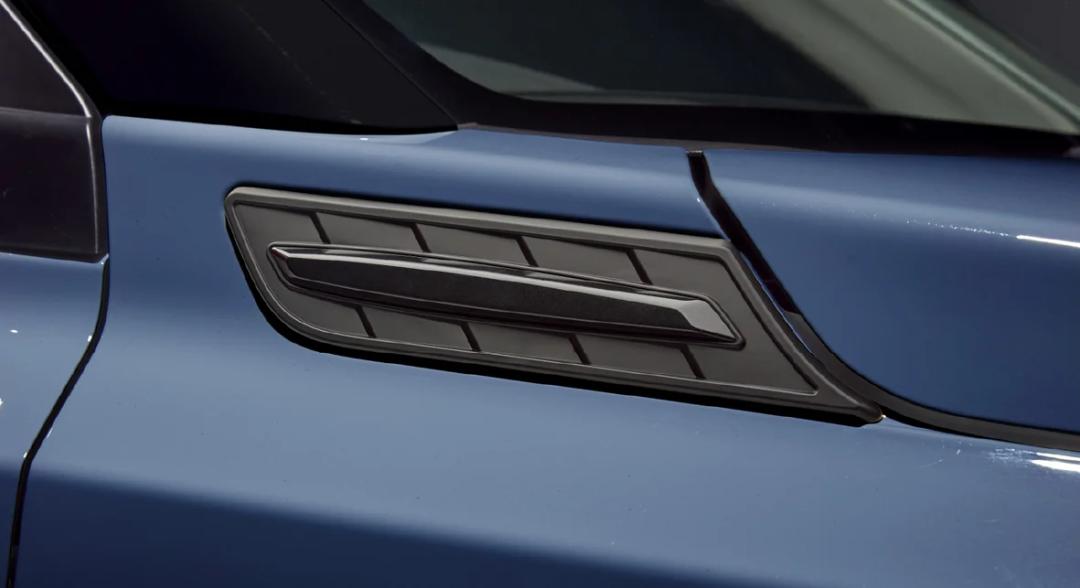 Vitara Hybrid - Side Fender Garnish (Matte Black)