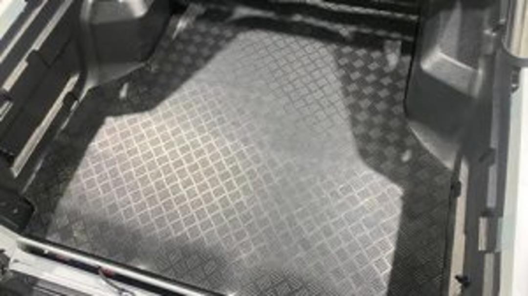 Tub Protection Mat W/Tubliner Fitted