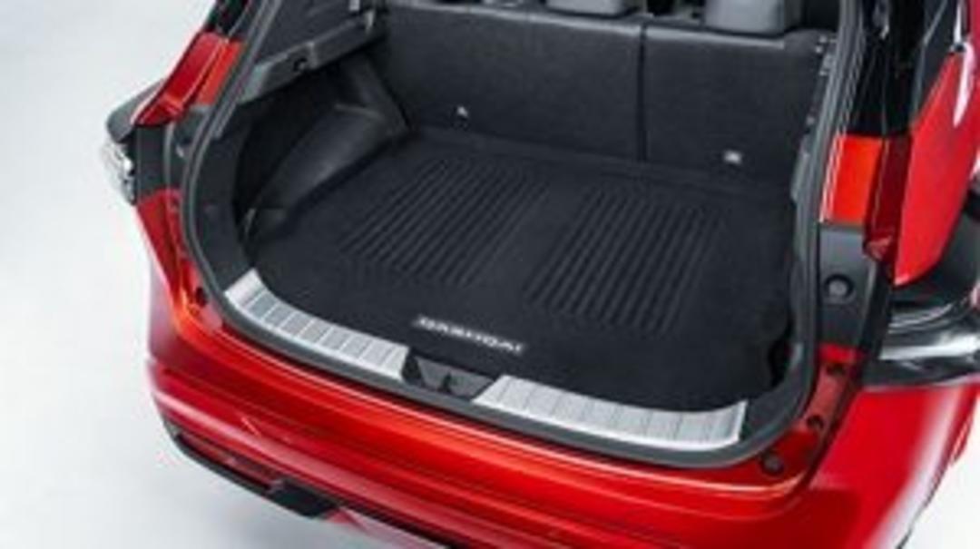 SCUFF PLATE, REAR LUGGAGE