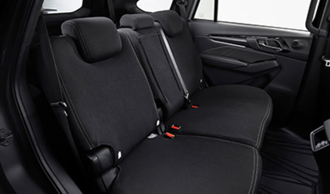 Neoprene Seat Covers (2nd Row)