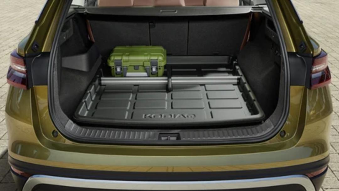 Aluminium divider for the plastic boot dish