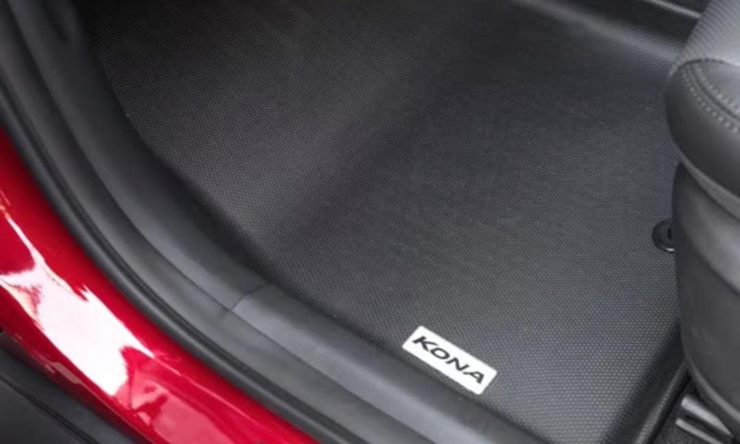 Tailored rubber floor mats (set of 4)