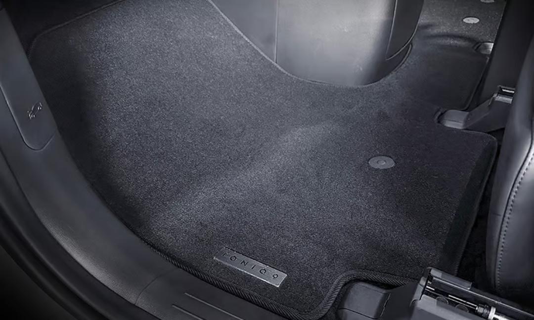 Tailored carpet floor mats | 6 seat