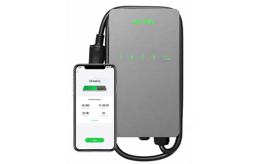 MaxiCharger AC Lite | Single Phase (7.4kW) | Tethered 5m Cable