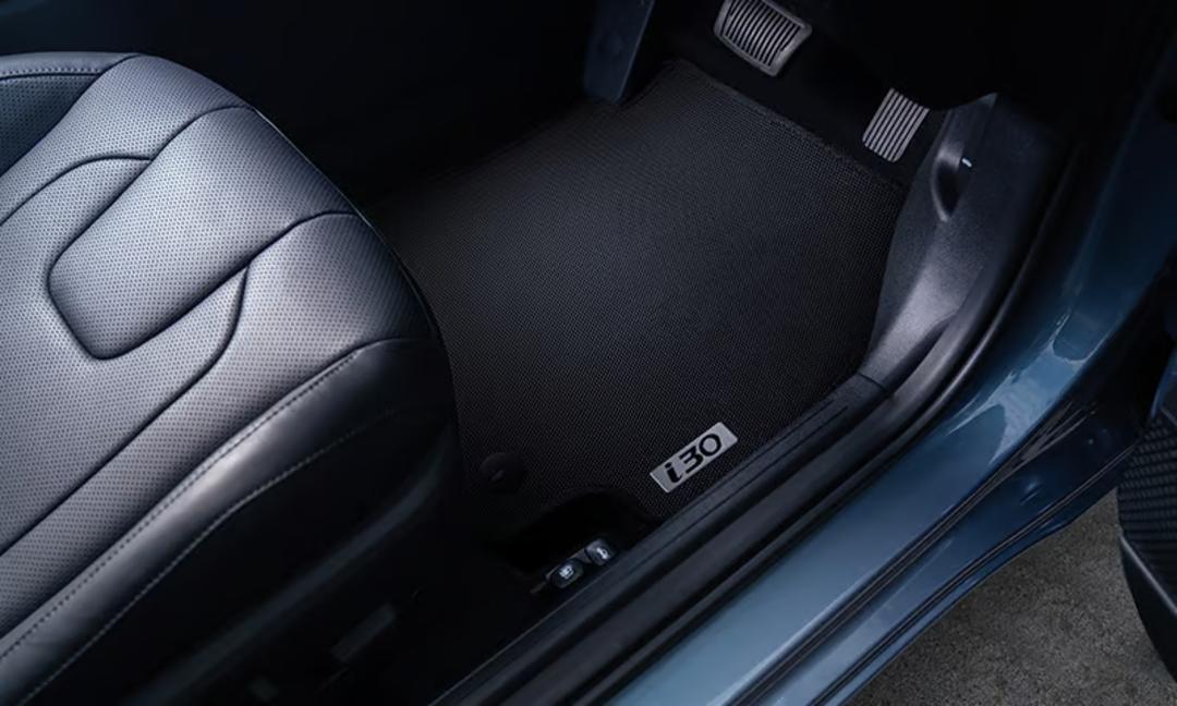 Tailored Rubber floor mats (set of 4) - Black