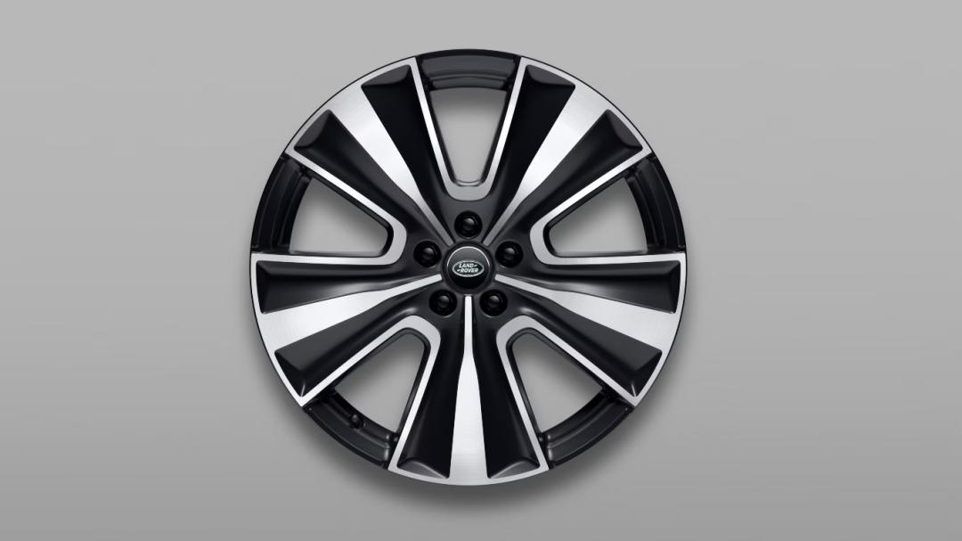 22'' SV Bespoke Style 1072, Diamond Turned with Black contrast