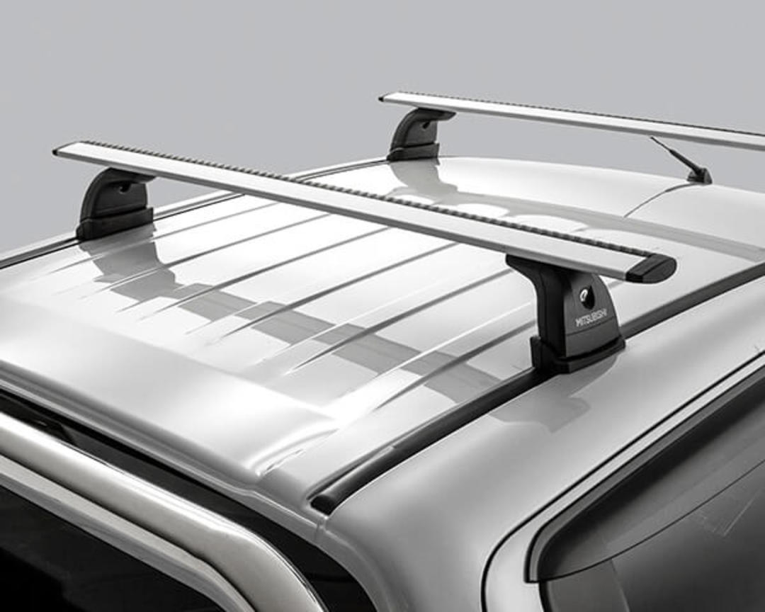 Roof rack cross bars