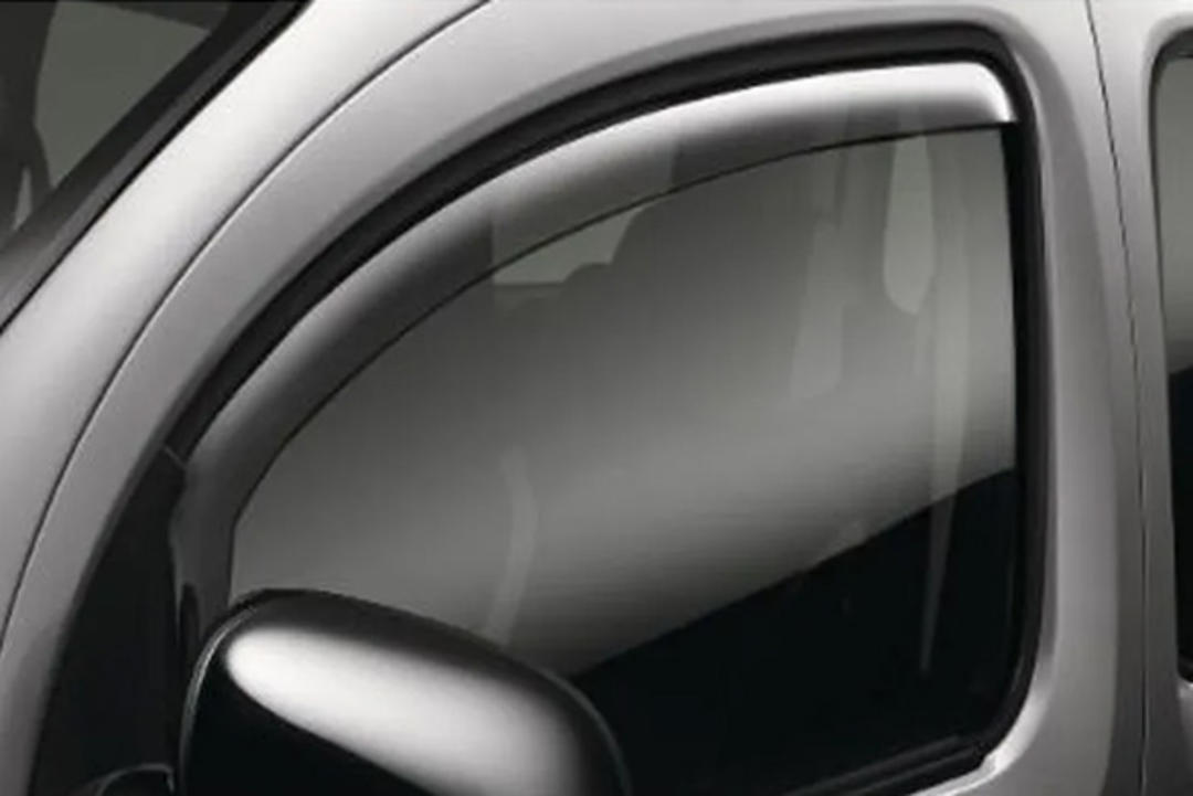 Air deflectors for front window