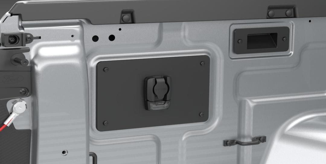 Auxiliary 12V Smart Power Outlet - Single Socket with Light