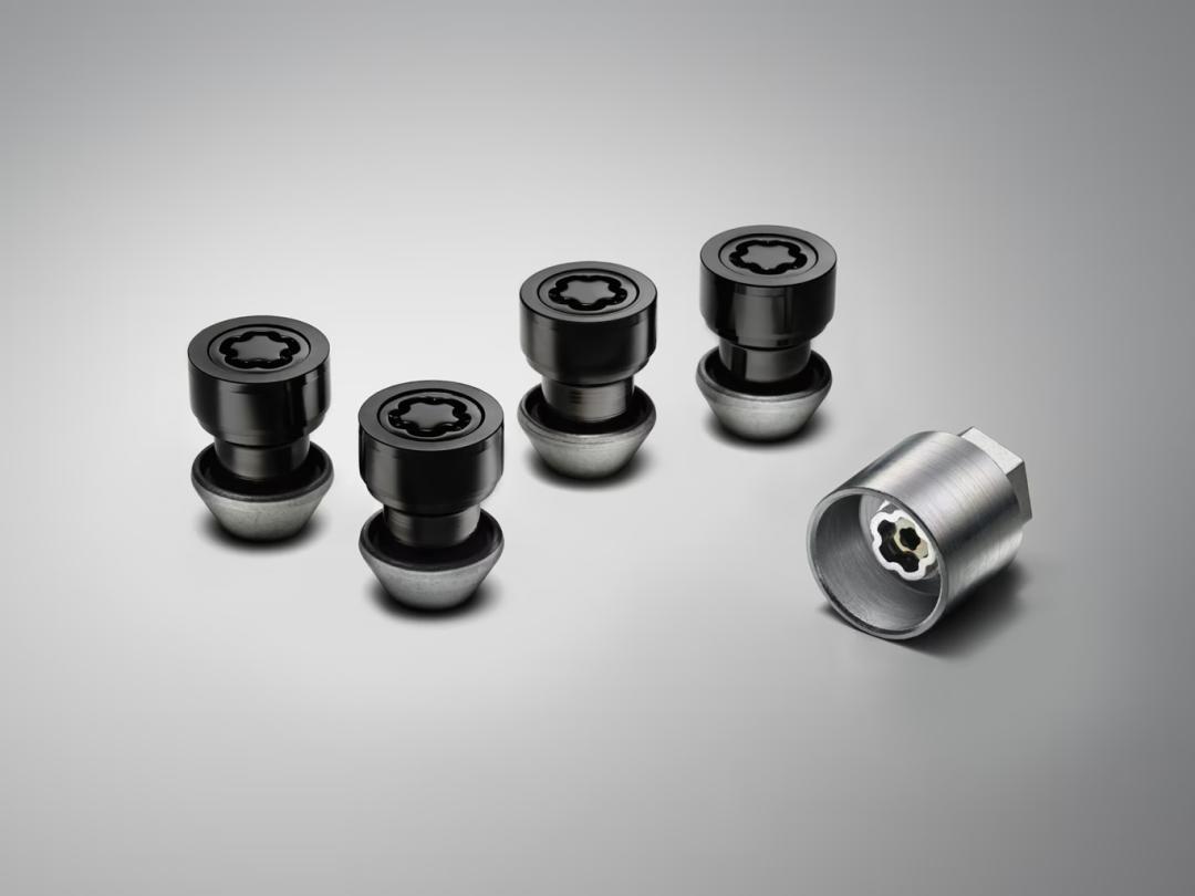 Locking Wheel Nuts - Gloss Black finish